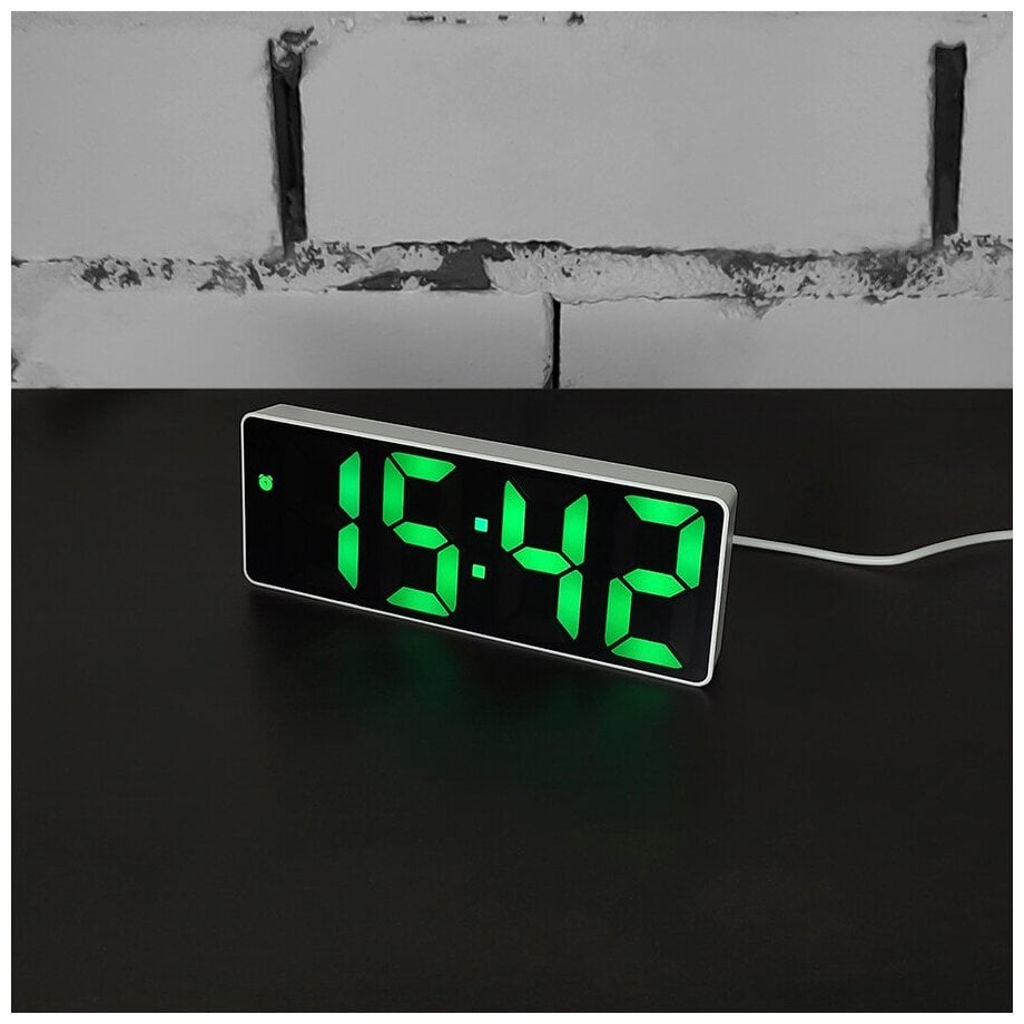Идея для подарка: Часы электронные цифровые настольные с будильником, термометром и календарем (прмт-103216) зелёная подсветка (белый корпус)