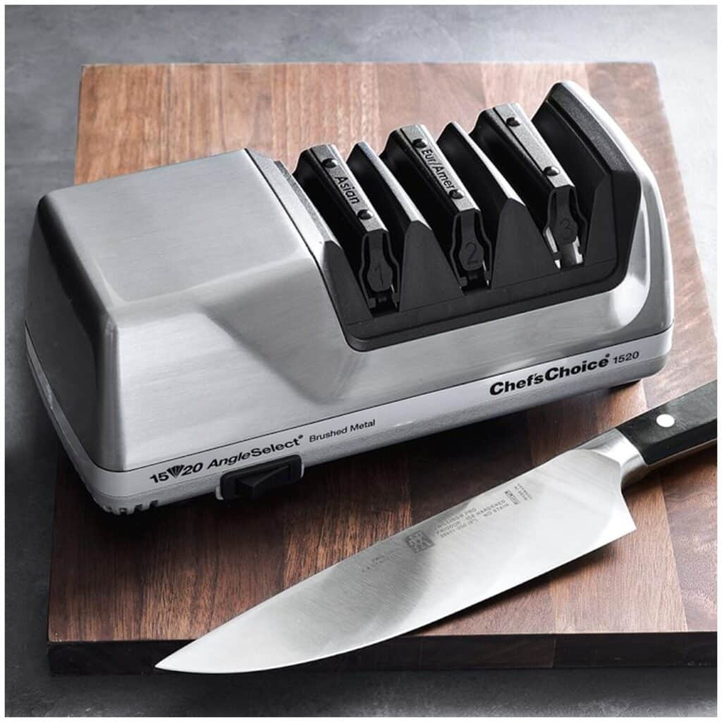 Идея для подарка: Электрическая точилка для ножей Chef s Choice CC1520M, металлик