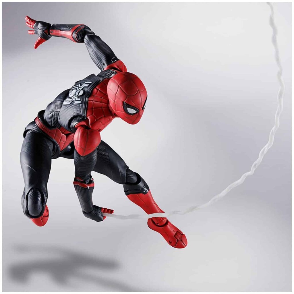 Идея для подарка: Фигурка S. H. Figuarts Человек Паук Spider-Man Upgraded Suit (SPIDER-MAN: No Way Home) Special Set 630063
