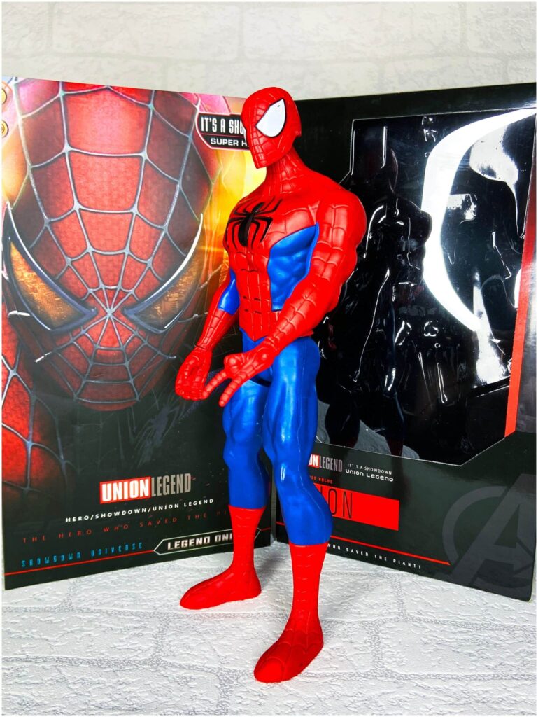 Идея для подарка: Фигурка супергероя Человек - паук, 30 см (свет/звук) / Фигурка супергероя с подвижными конечностями и светозвуковыми эффектами в подарочной упаковке