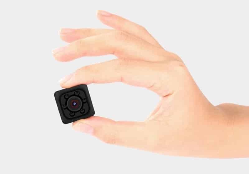 Идея для подарка: Мини видеокамера Camix DV170 с PIR-датчиком движения и ночной съёмкой