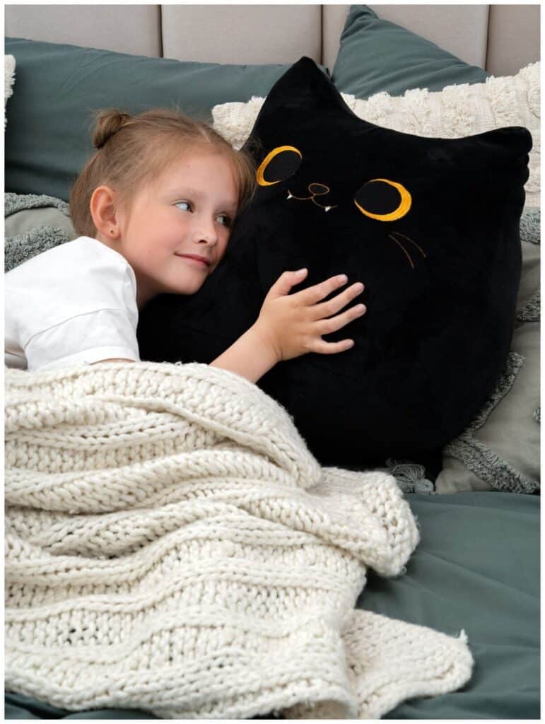 Идея для подарка: Мягкая игрушка подушка обнимашка симпатичный круглый Кот 40 см, черная by GoldStitch