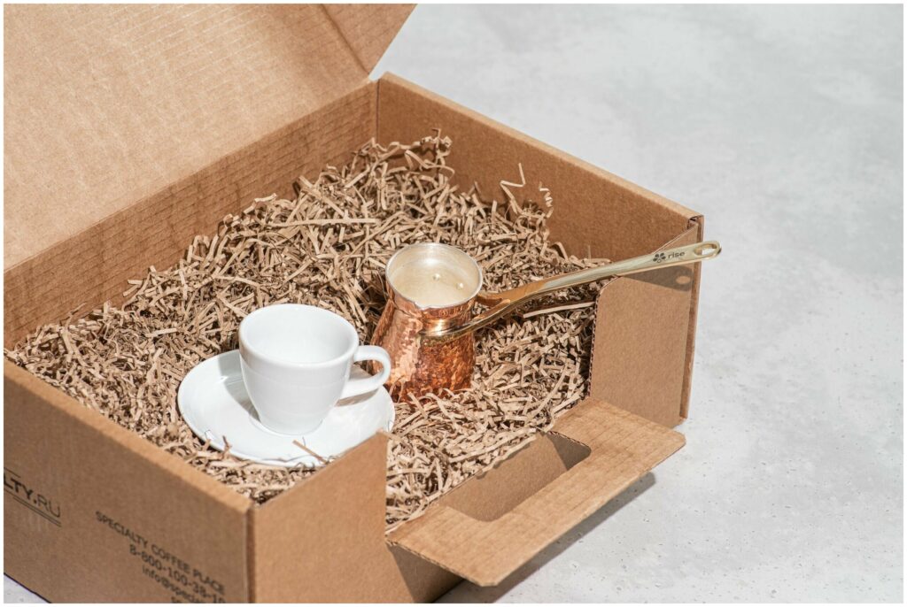 Идея для подарка: Подарочный набор с кофейной парой и медной туркой для кофе