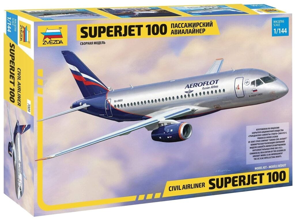 Идея для подарка: Сборная модель ZVEZDA Региональный пассажирский авиалайнер Superjet 100 (7009) 1:144